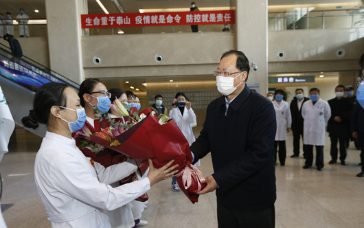 毛偉明董事長到北京電力醫(yī)院、白廣路辦公區(qū)檢查疫情防控工作并開展調(diào)研