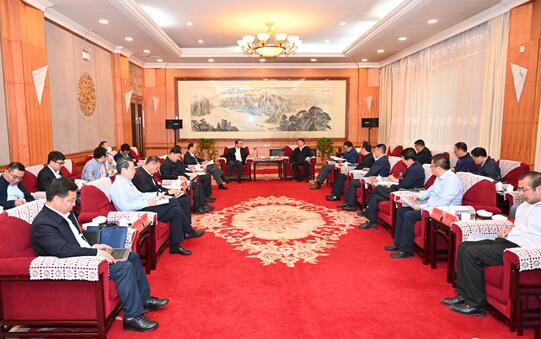 國家電投黨組副書記、總經(jīng)理江毅拜會(huì)青海省領(lǐng)導(dǎo)并調(diào)研黃河公司
