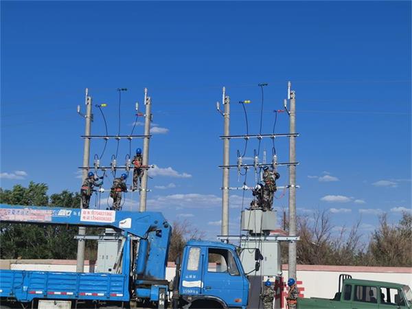 阿拉善電業(yè)局烏力吉供電分局 戍守邊防，電力護航