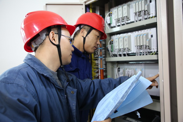 國網(wǎng)寧海縣供電公司：緊急消缺除隱患，筑牢電網(wǎng)“三防線”