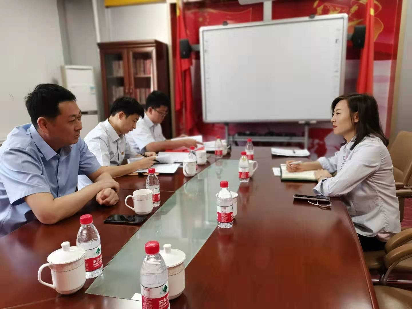 副局長(zhǎng)王永強(qiáng)到烏海電業(yè)局千里山分局開(kāi)展黨史學(xué)習(xí)教育督導(dǎo)、領(lǐng)學(xué)