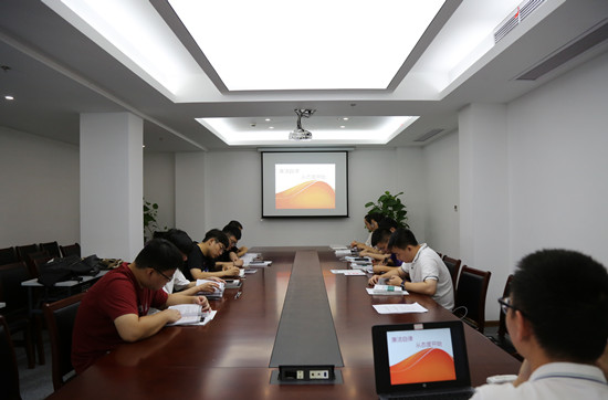 國(guó)網(wǎng)寧波奉化區(qū)供電：扣好從業(yè)“第一粒紐扣”，開(kāi)啟新員工廉潔守護(hù)