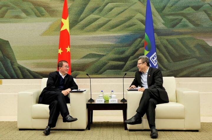 錢(qián)智民會(huì)見(jiàn)中國(guó)燃?xì)舛戮种飨?、總裁劉明輝