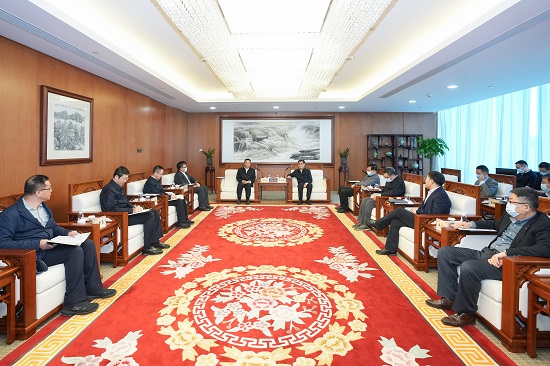 舒印彪鄧建玲會(huì)見哈電集團(tuán)董事長(zhǎng)曹志安、總經(jīng)理吳偉章