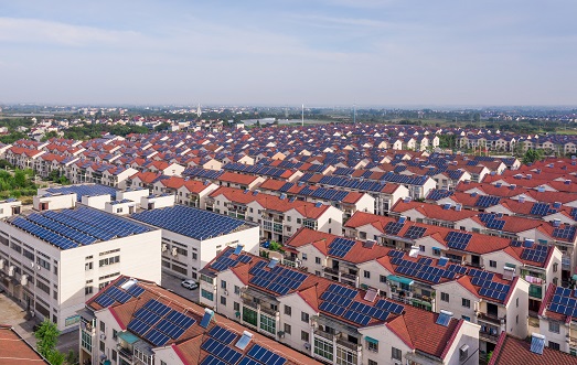 【兩會】南存輝委員：建議戶用光伏電力納入綠電、綠證、碳排放權(quán)交易市場