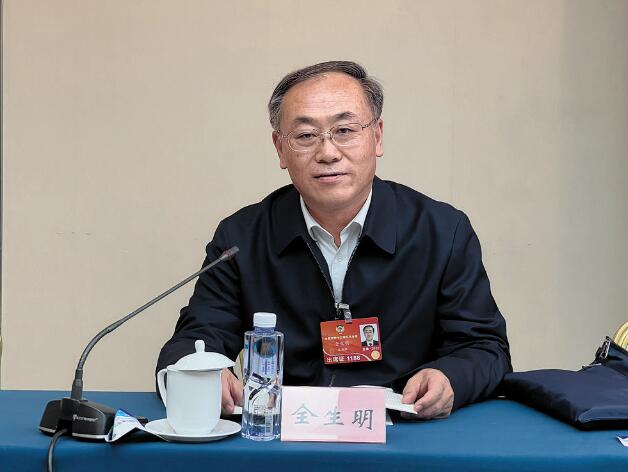 【兩會】國網電動汽車服務有限公司董事長、黨委書記全生明：加快構建交通能源融合發(fā)展體系 促進車與電網協同互動