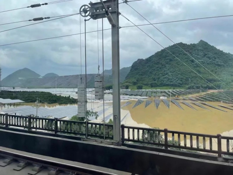 地面電站秒變漂浮電站，又一光伏電站被水淹！