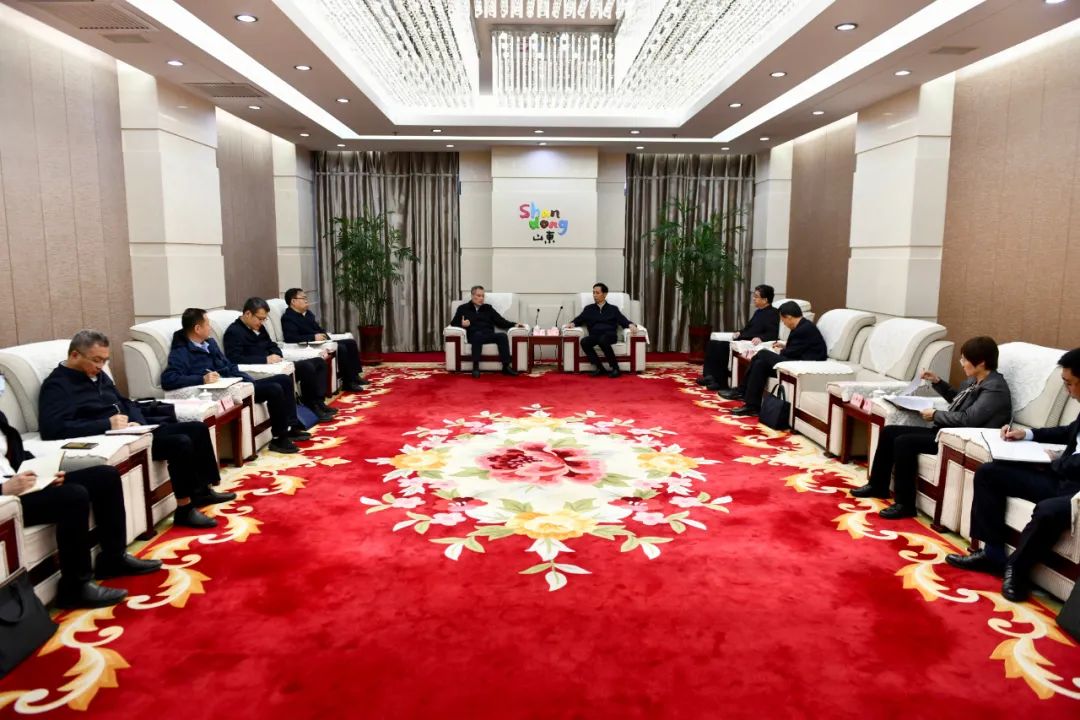 大唐山東發(fā)電公司黨委書記、董事長趙永力拜會菏澤市委副書記、市長張倫