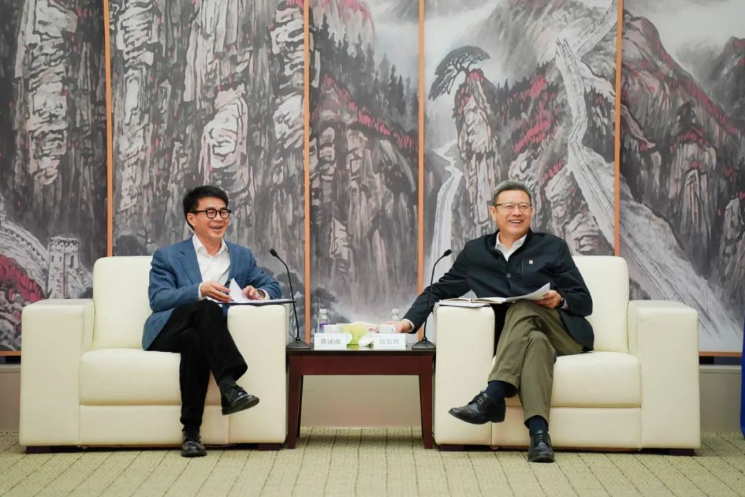 國家電投黨組書記、董事長錢智民會見申能集團黨委書記、董事長黃迪南