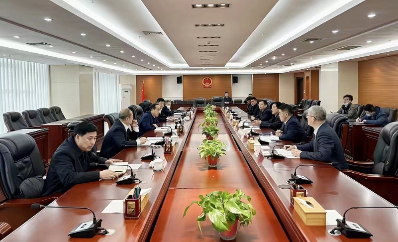 中國能建黨委副書記、總經(jīng)理孫洪水與丹東市市長郝建軍會談