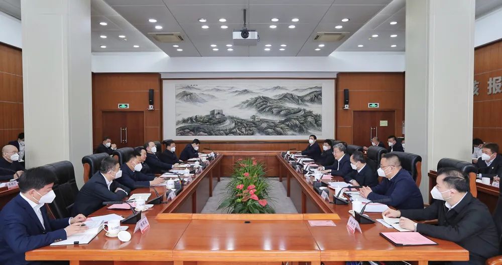 中核集團黨組書記、董事長余劍鋒與遼寧省委書記郝鵬、省長李樂成會談