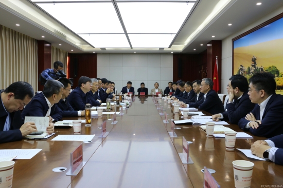 中國電建黨委副書記、總經(jīng)理王斌與酒泉市主要領(lǐng)導(dǎo)會談