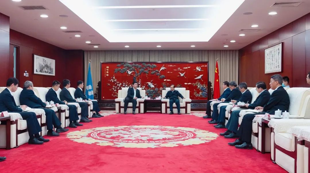 華電集團董事長江毅會見海博思創(chuàng)董事長、總經(jīng)理張劍輝