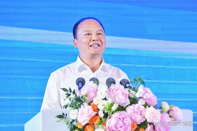 全國工商聯(lián)副主席，通威集團董事局主席劉漢元：加快建設(shè)可再生能源 構(gòu)建川渝清潔能源一體化