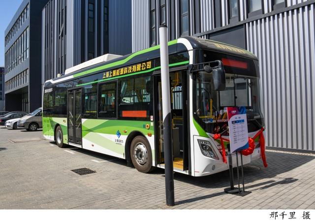 到2025年力爭發(fā)展燃料電池汽車超過10000輛，《上海交通領(lǐng)域氫能推廣應(yīng)用方案》發(fā)布