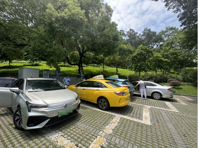 調(diào)查丨多地充電樁電價漲幅20%以上，分時電價與行業(yè)競爭多方博弈