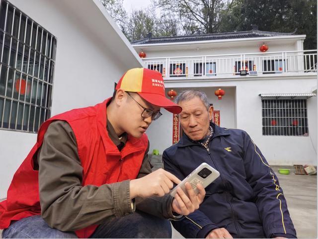 村網(wǎng)共建，讓村里老人生活更方便!