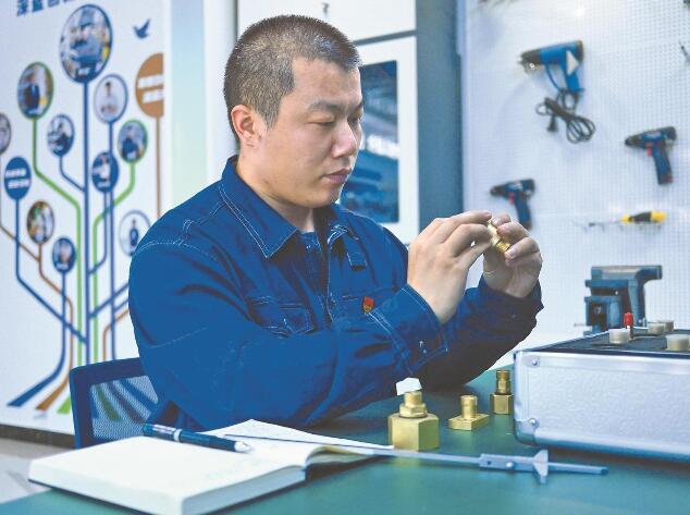 何龍：扎根北疆9年，他找到了自己的位置