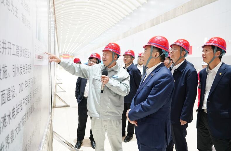 中國(guó)能建黨委書記、董事長(zhǎng)宋海良赴白鶴灘水電站調(diào)研
