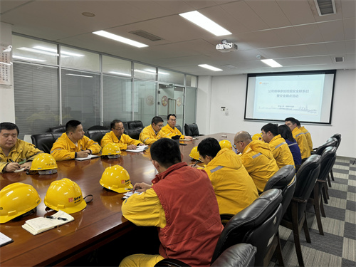 華潤電力南京公司黨委委員、副總經(jīng)理陳超虎參加一期戊值安全聯(lián)系日暨安全蹲點活動
