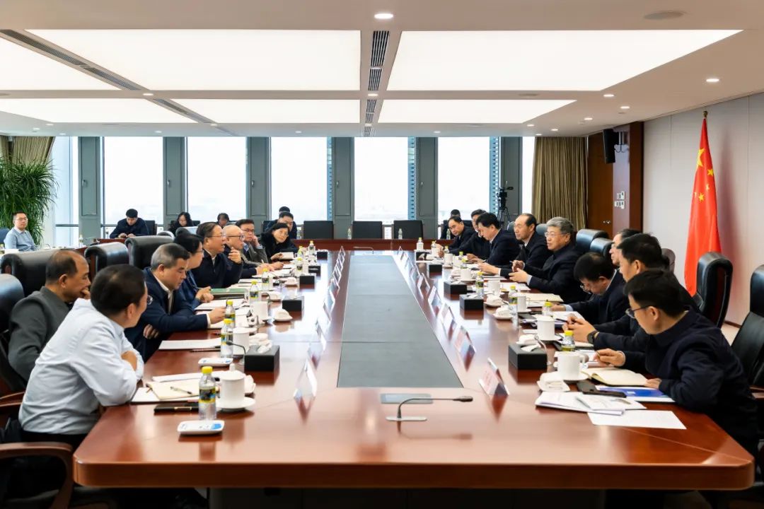 國(guó)家能源集團(tuán)董事長(zhǎng)劉國(guó)躍會(huì)見(jiàn)廣西壯族自治區(qū)政府黨組成員、國(guó)資委黨委書(shū)記秦如培