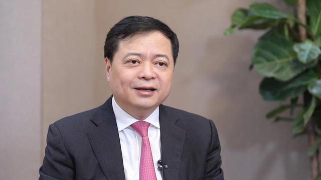 【兩會(huì)好聲音】全國(guó)政協(xié)常委、正泰集團(tuán)董事長(zhǎng)南存輝：建議進(jìn)一步優(yōu)化綠證核發(fā)及交易機(jī)制，提升市場(chǎng)參與度
