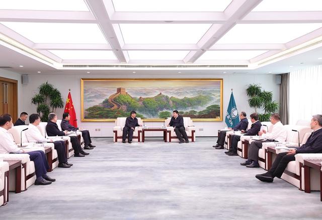 國家電網(wǎng)董事長、黨組書記張智剛董事長與三峽集團董事長劉偉平、總經(jīng)理韓君會談