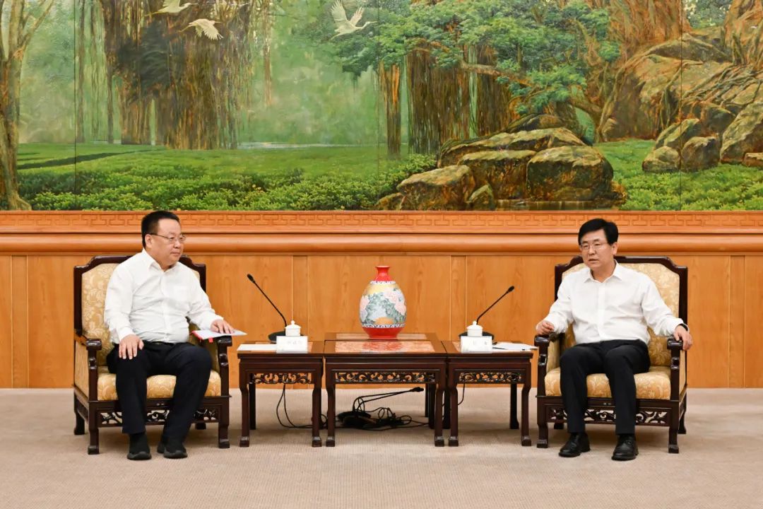 中核集團(tuán)總經(jīng)理、黨組副書記申彥鋒拜會(huì)福建省委副書記、省長趙龍