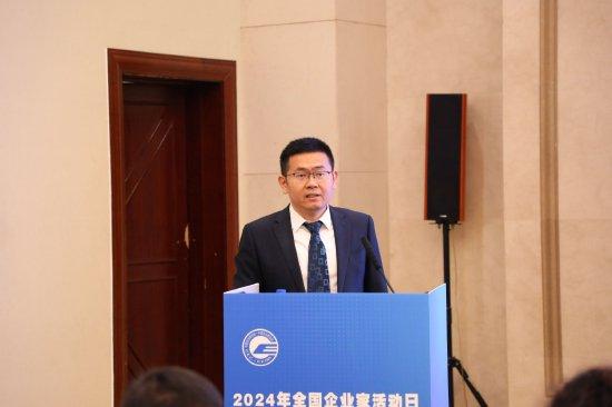 2023年中國(guó)新能源汽車銷量達(dá)950萬輛，在新能源汽車領(lǐng)域全球領(lǐng)先