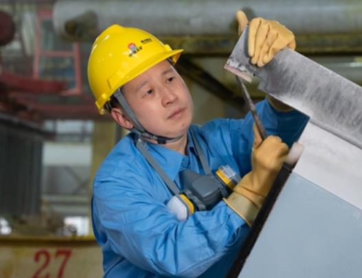 大國(guó)工匠柳祥國(guó)：匠心筑夢(mèng)，鋅電解領(lǐng)域的創(chuàng)新先鋒