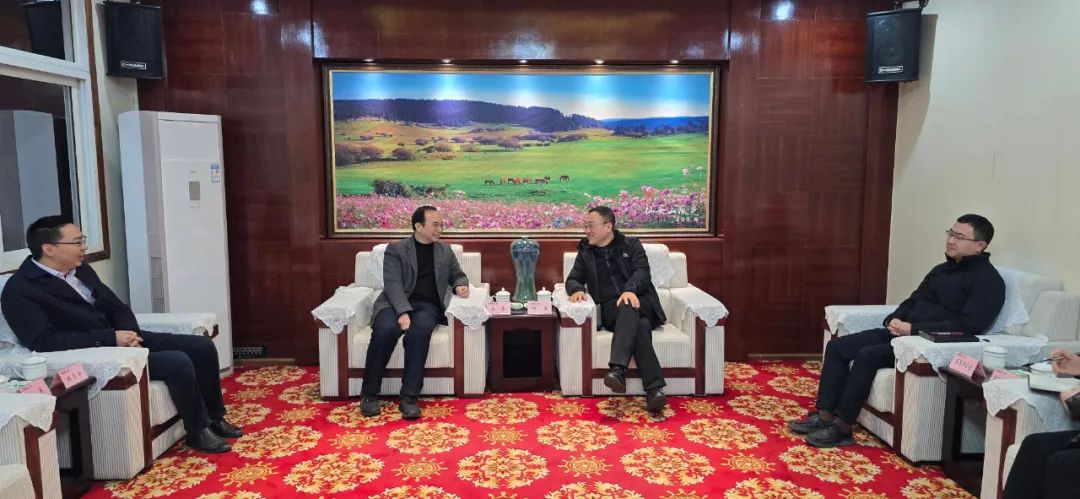 大唐重慶公司黨委書記梁勇會(huì)見(jiàn)武隆區(qū)委書記何慶