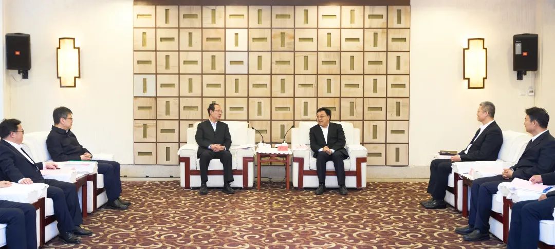 中國電建黨委書記、董事長丁焰章拜會海南省委