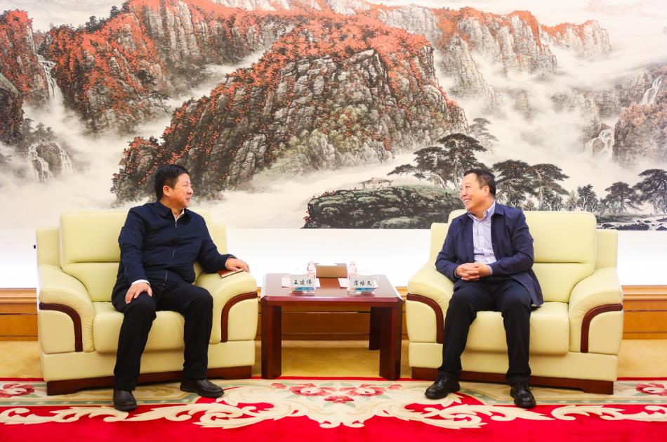 大唐甘肅公司黨委書記、董事長王建偉與甘肅電投集團黨委書記、董事長蒲培文會談