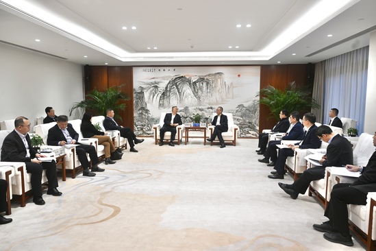 中國電建黨委副書記、總經(jīng)理王斌與中國機(jī)電商會黨委書記、會長張鈺晶舉行會談